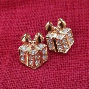 Avon Vintage Wrapped Present Gift Box Rhinestone Gold-tone Stud earrings